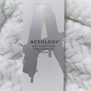 - Aceology detoxifying treatment mask